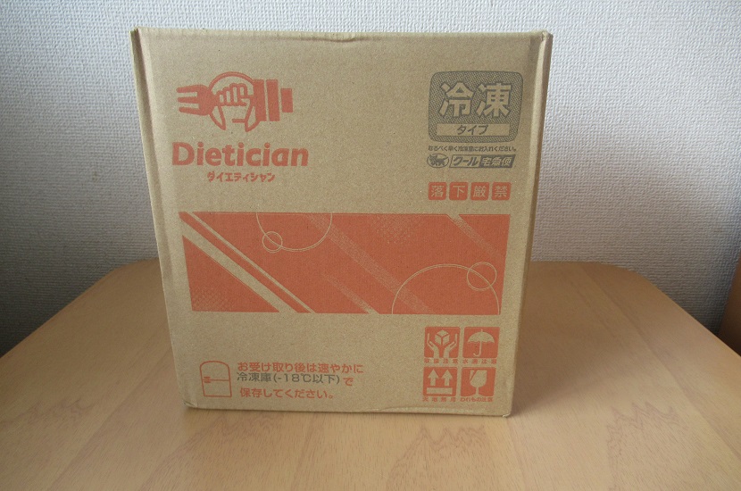 Dietician（ダイエティシャン）・MEDIUM PLAN5食セット・外箱