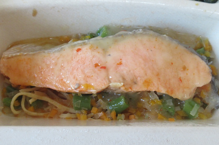 nosh-ナッシュ・鮭のロースト豆腐干添え２